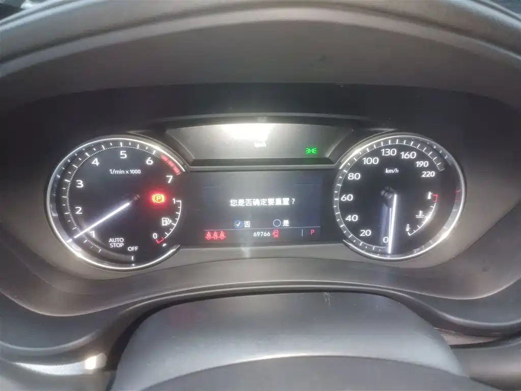 Cadillac XT4 2021 28T FWD Premium Edition фото 8