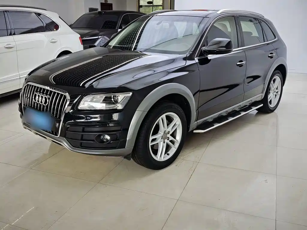 Audi Q5 2018 2017 Plus 40 TFSI Technology
