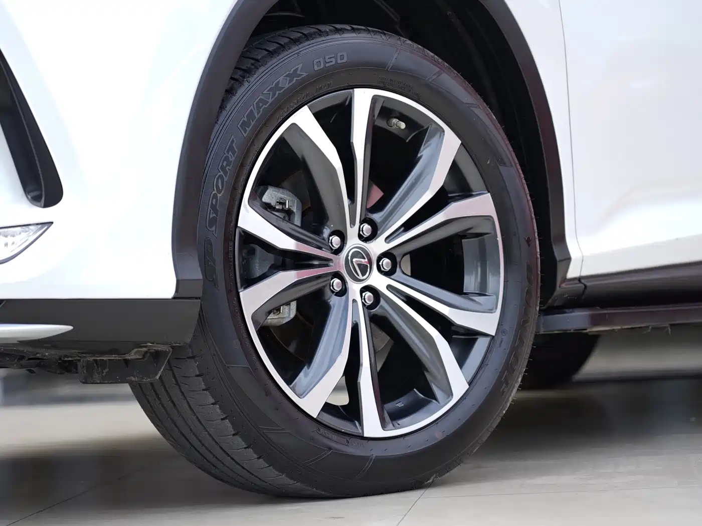 Lexus RX 2020 Facelift 300 AWD Elegance Edition фото 22