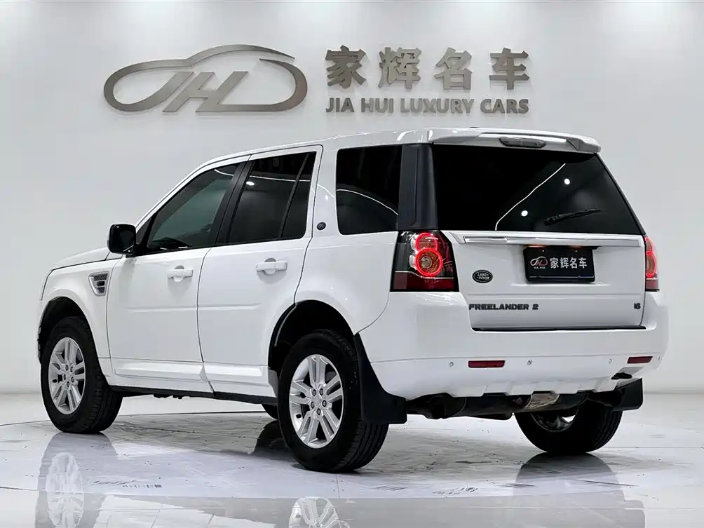 Land Rover Freelander 2 2013 2.0T Si4 SE Petrol Version фото 5