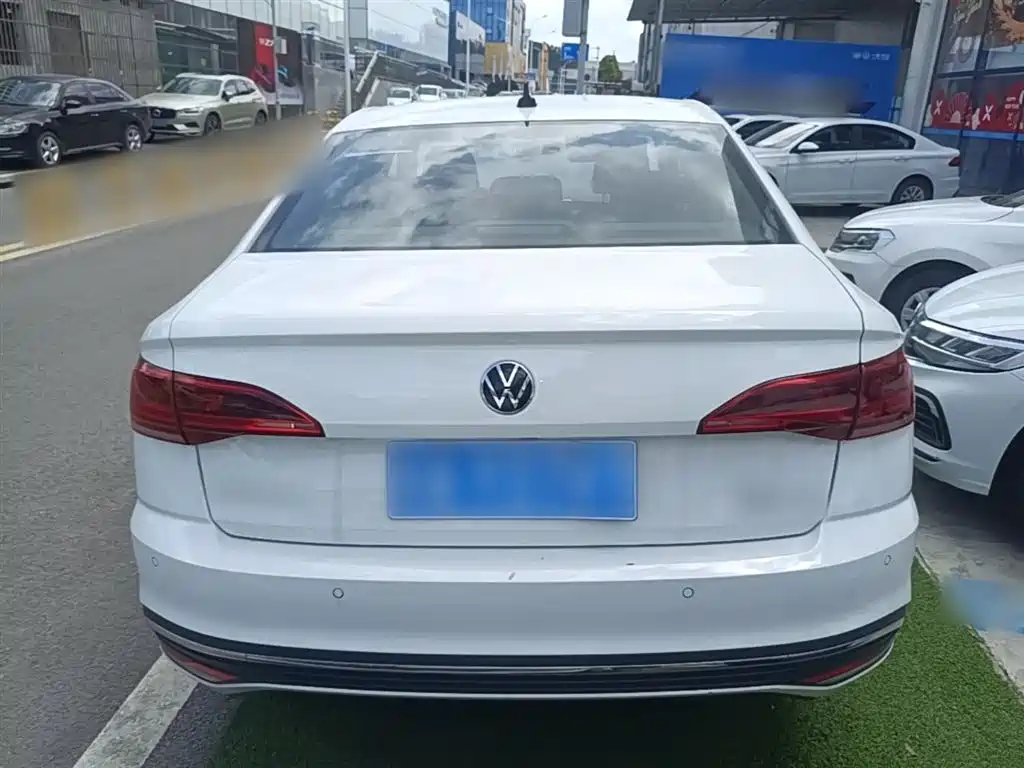 Volkswagen Bora 2024 200TSI DSG Smooth Ride Edition фото 6