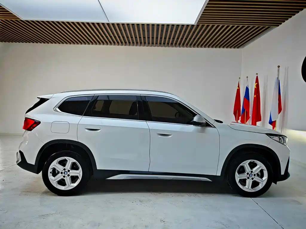 BMW X1 2024 2023 sDrive20Li X Design Package