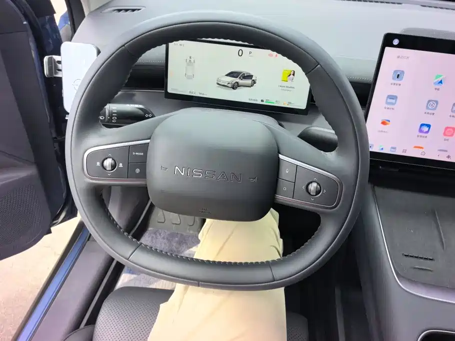 Nissan N6 2025 2025 Mid Configuration