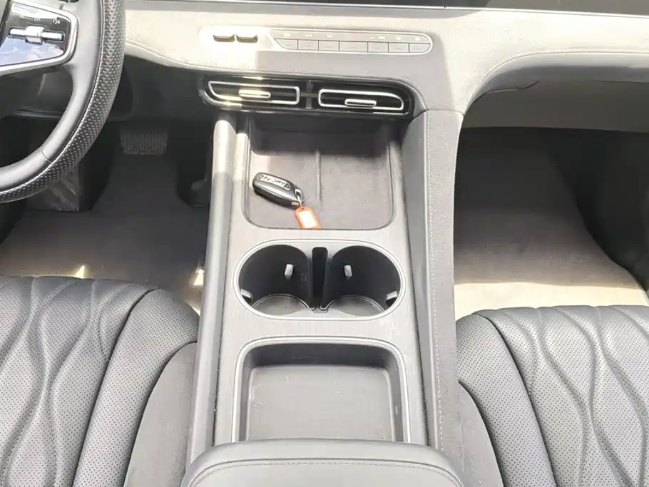 Roewe D7 2023 2023 DMH 125km Flagship Edition