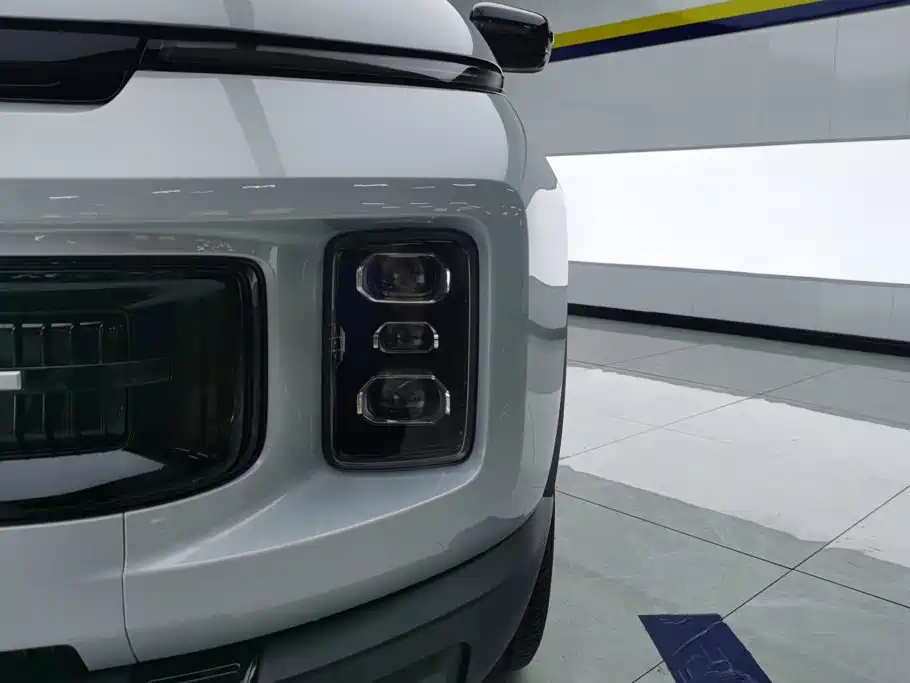 2025 Geely ICON
