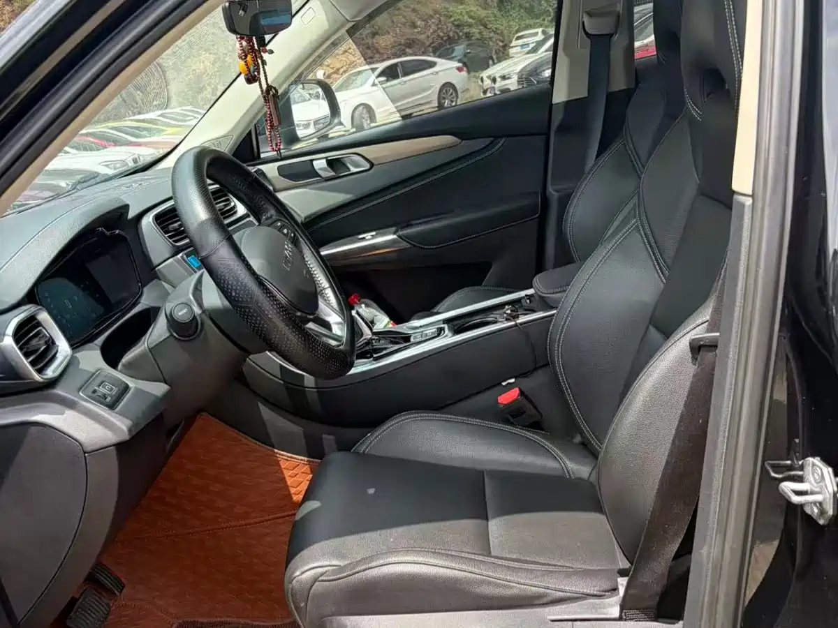 Lynk & Co 01 2020 2.0T 2WD Pure Pro Version (China VI) фото 4