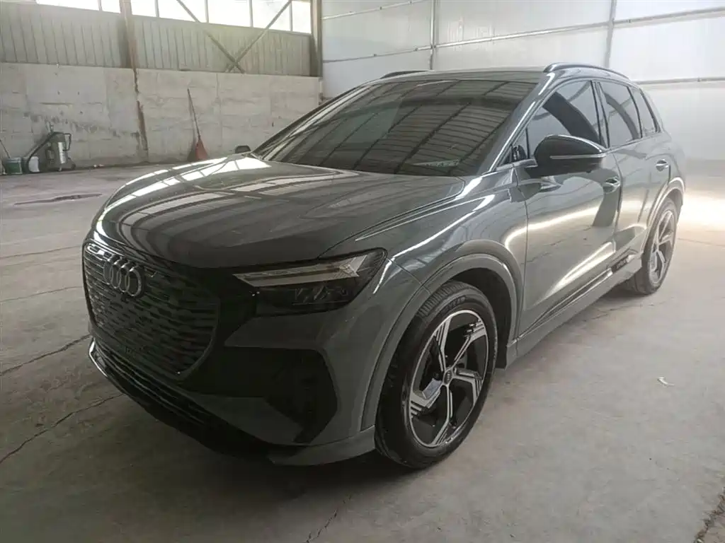 Audi Q4 e-tron 2023 40 e-tron Innovation Edition фото 2