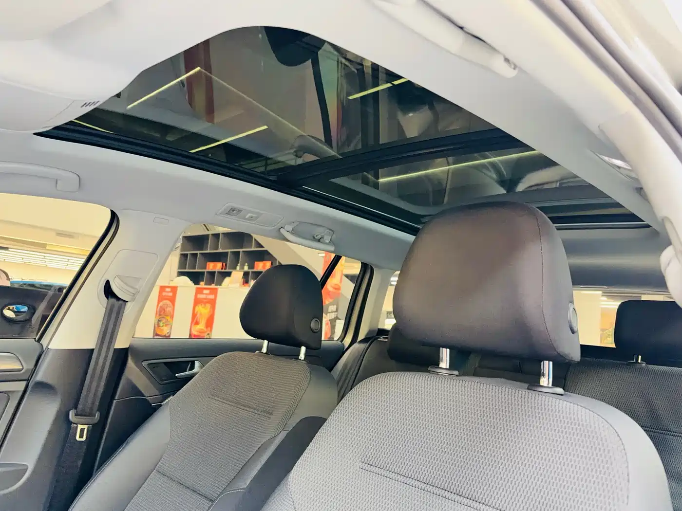Volkswagen Golf (Import) 2019 1.8TSI Wagon фото 13