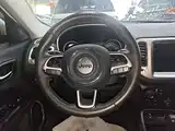 Фото 11 - Jeep Compass