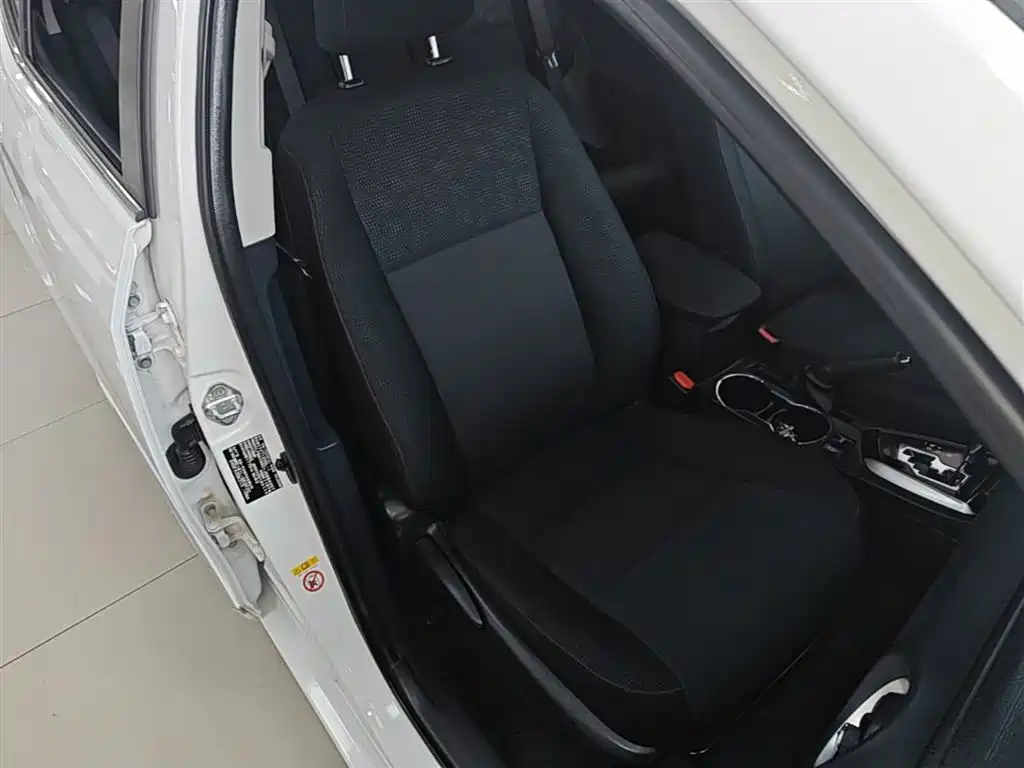 Toyota Corolla 2018 1.2T S-CVT GL-i Smart Shine Edition фото 25