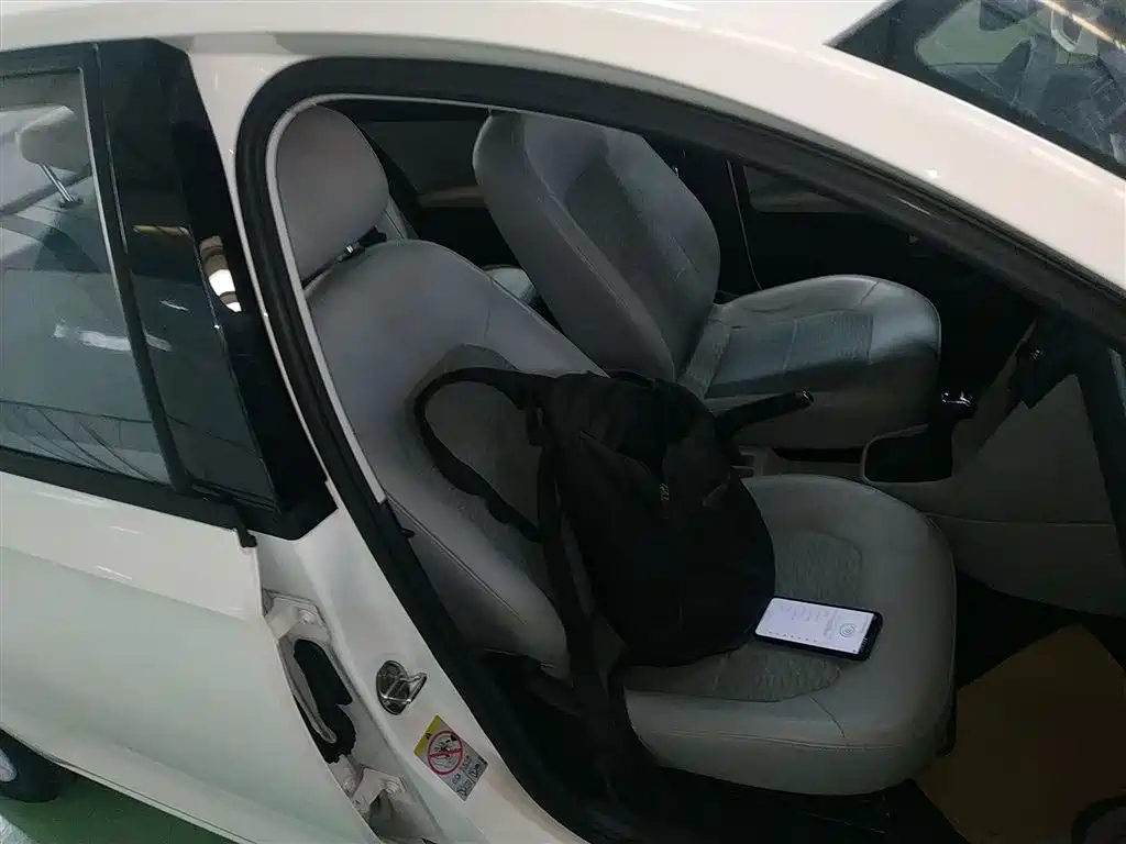 Škoda Rapid 2016 1.6L Automatic Pioneer Edition фото 16