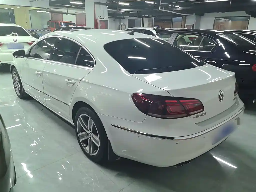 Volkswagen FAW-Volkswagen CC 2015 1.8TSI Luxury фото 7