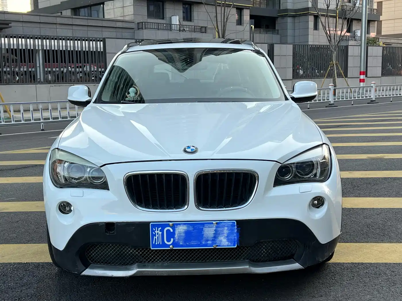 BMW X1 (Import) 2010 xDrive25i фото 17