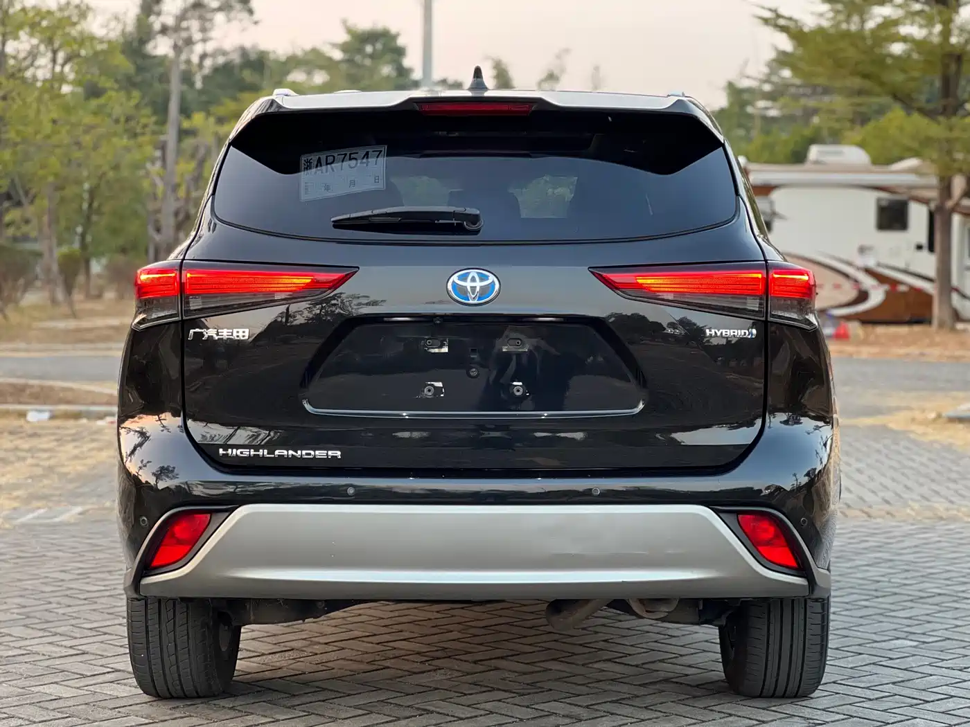 Toyota Highlander 2022 Dual Engine 2.5L 2WD Premium 7-Seater фото 7