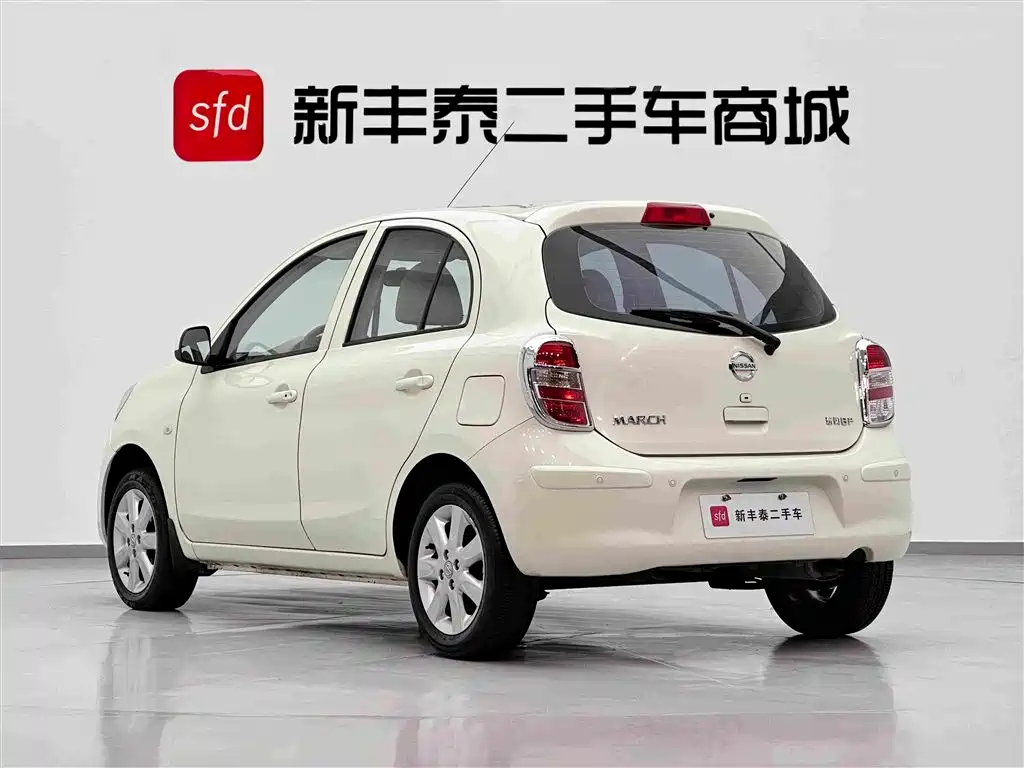 Nissan March 2014 2010 1.5L Automatic Easy Smart Edition