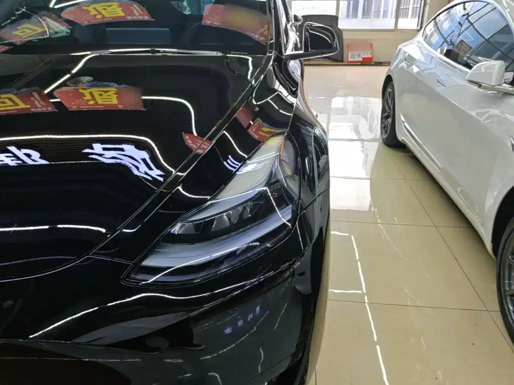 Фото 24 - Tesla Model Y