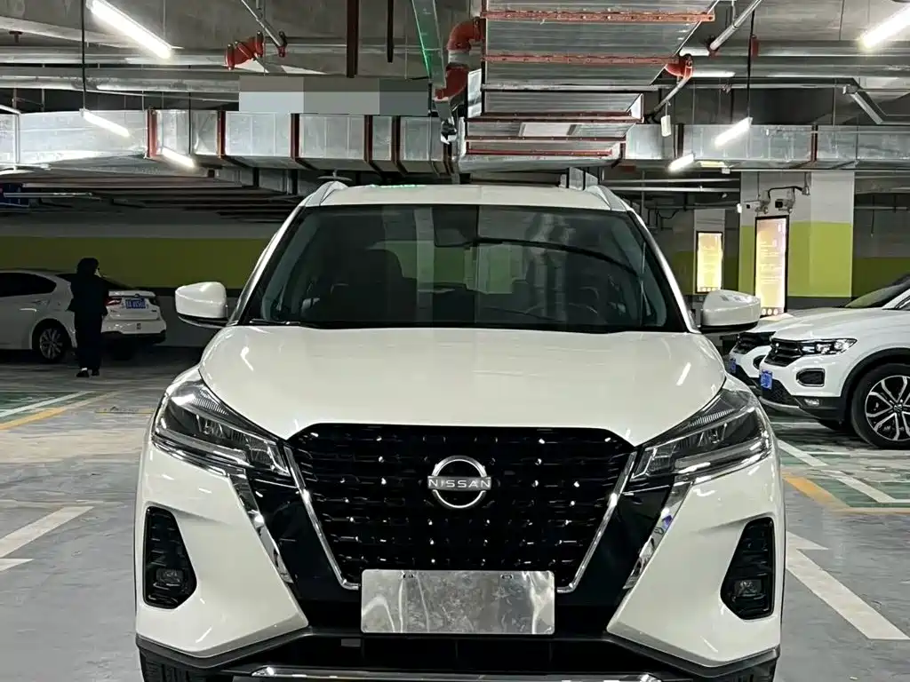 2025 Nissan Kicks