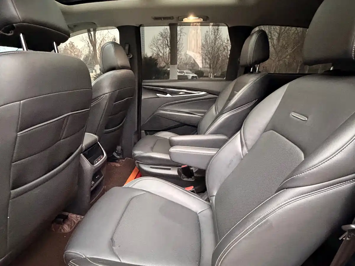 SAIC MAXUS CHASE G50