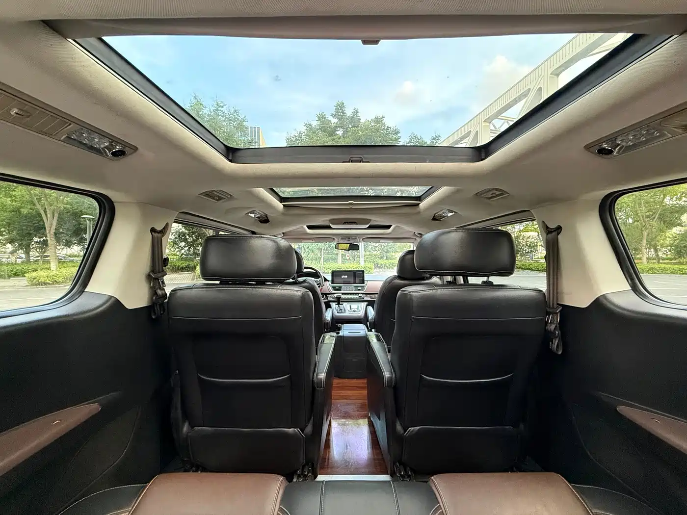 SAIC Maxus Maxus G10 2017 2016 2.0T Automatic Executive Edition