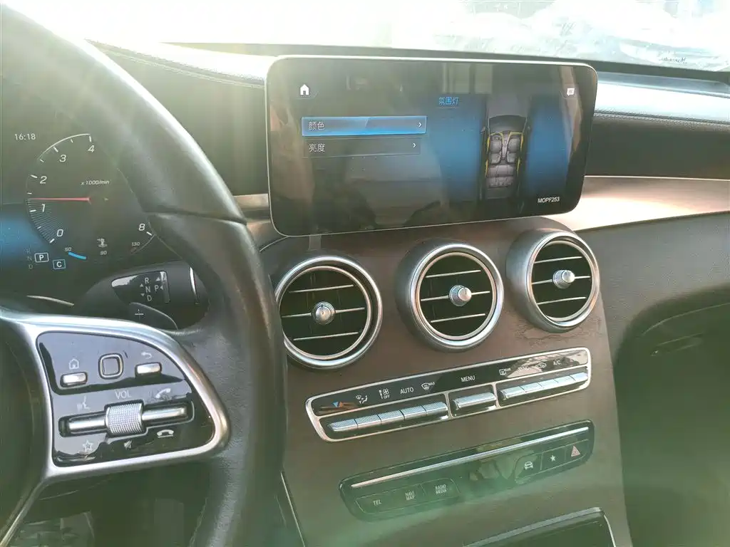 Mercedes-Benz GLC 2020 GLC 260 L 4MATIC Luxury фото 6