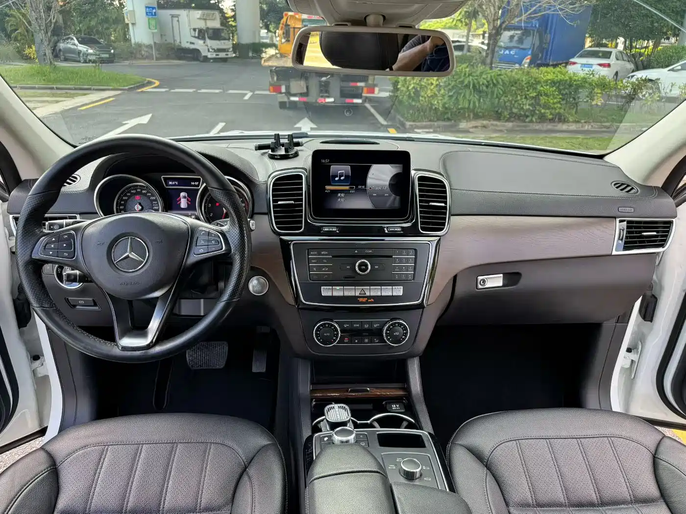 Mercedes-Benz GLE 2017 GLE 320 4MATIC Dynamic фото 8