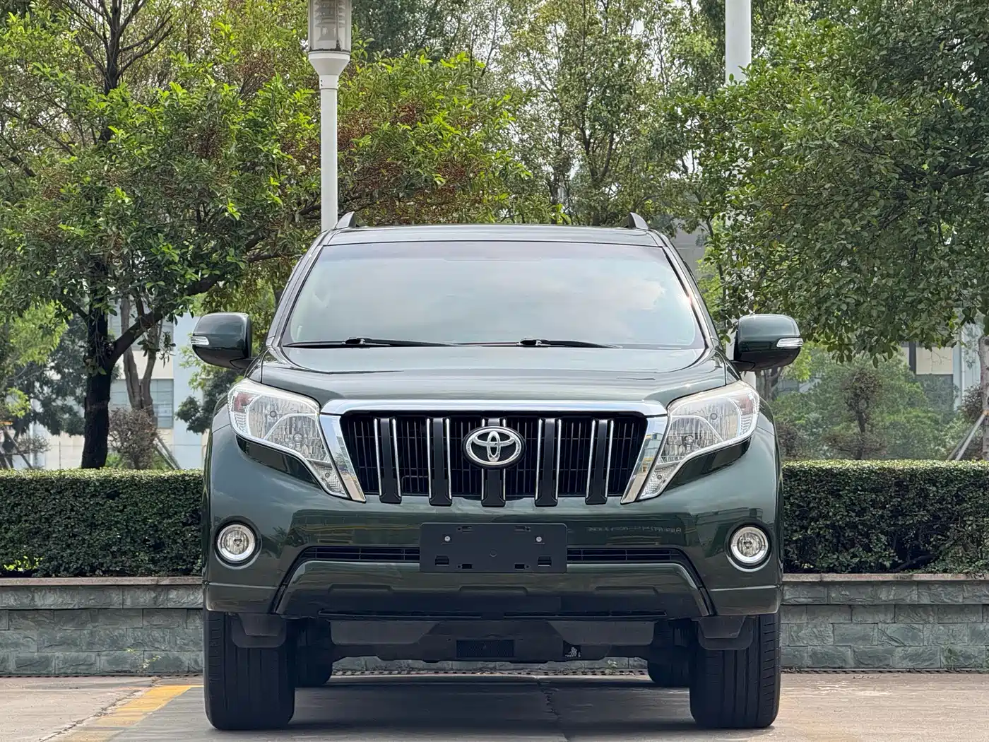 Toyota Prado 2016 2.7L Auto Standard Edition фото 2