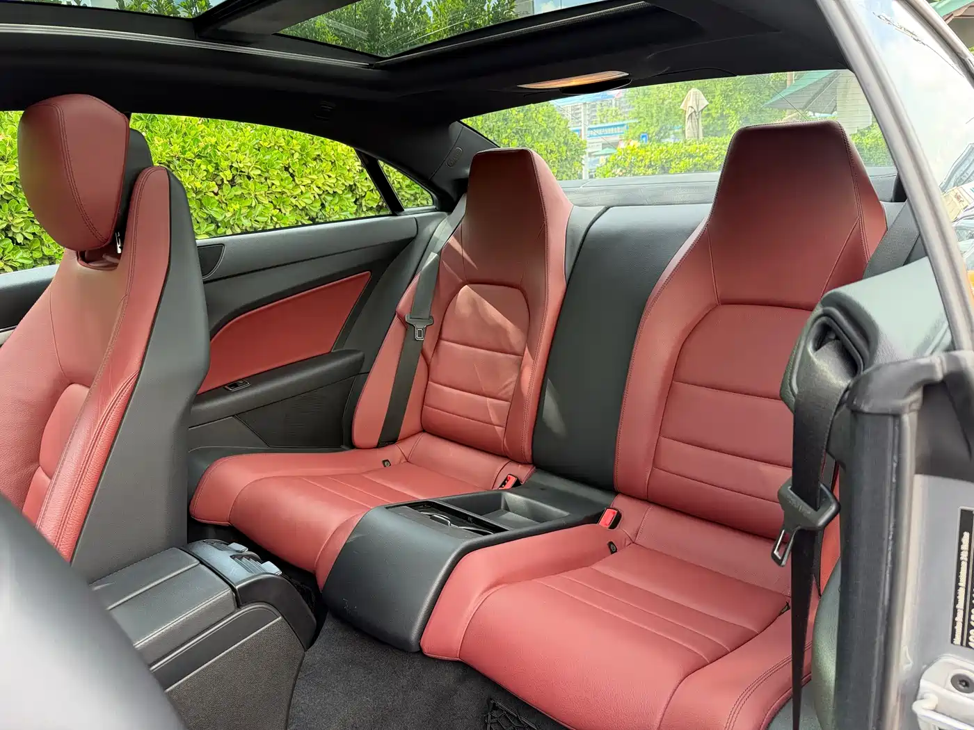 Mercedes-Benz E-Class (Import) 2012 E 200 CGI Coupe фото 11