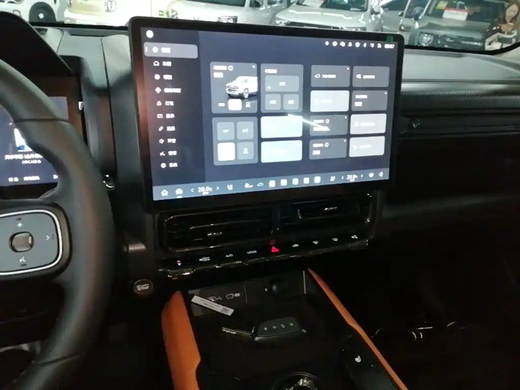 Haval Meng Long NEV 2026 Hi4 102 Premium фото 13