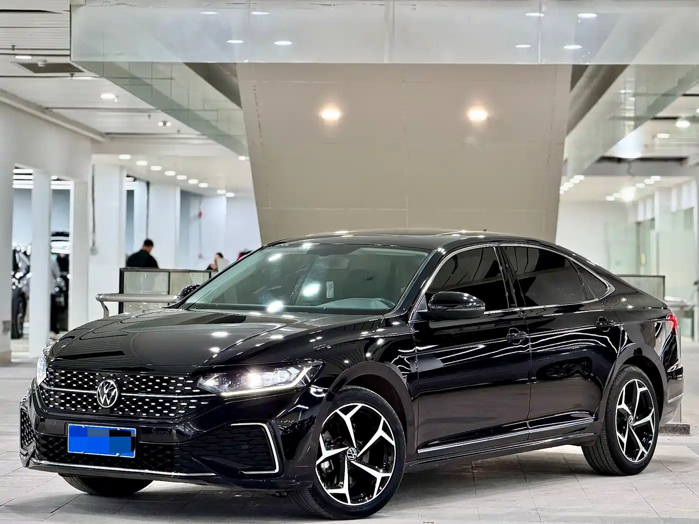 Volkswagen Passat 2023 330TSI Starlight Elite Edition