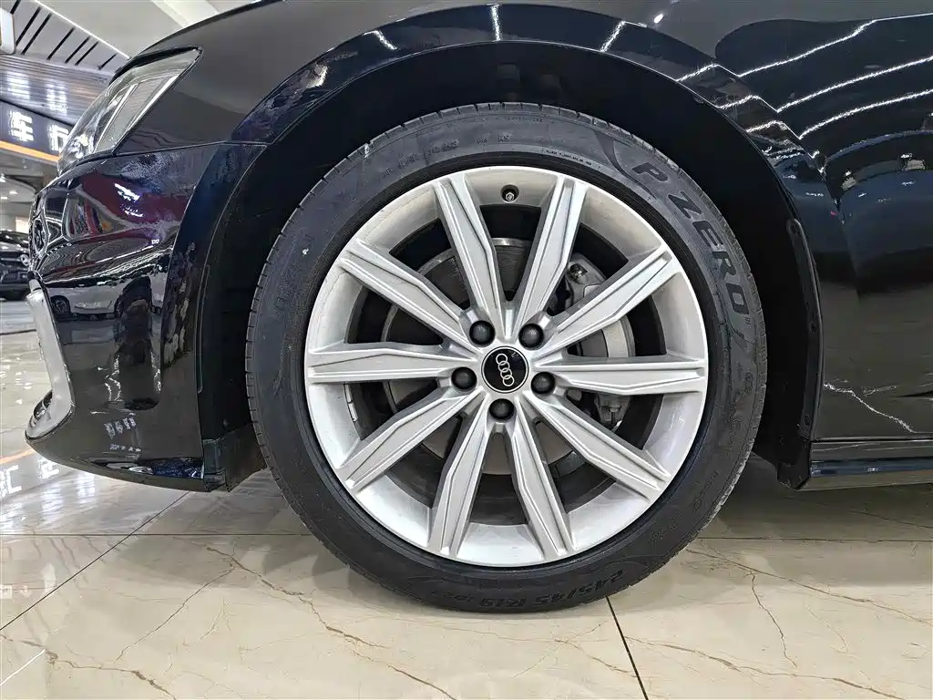 Audi A6L 2023 45 TFSI Premium Selection Dynamic фото 5
