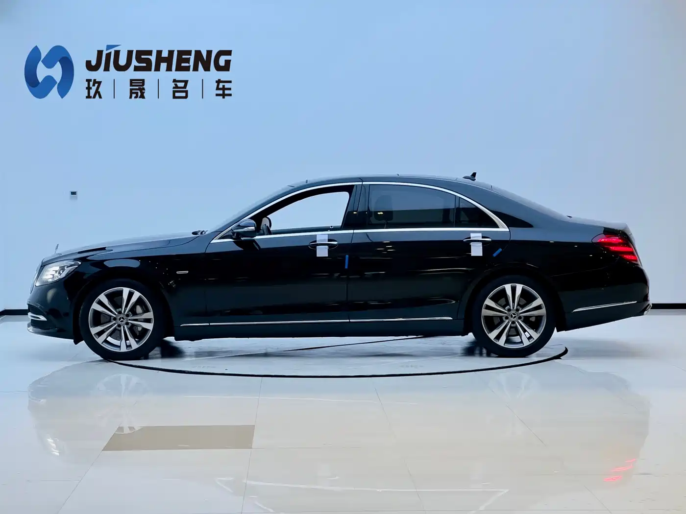 Mercedes-Benz S-Class 2020 S 350 L Premium Edition Collector's Version фото 3