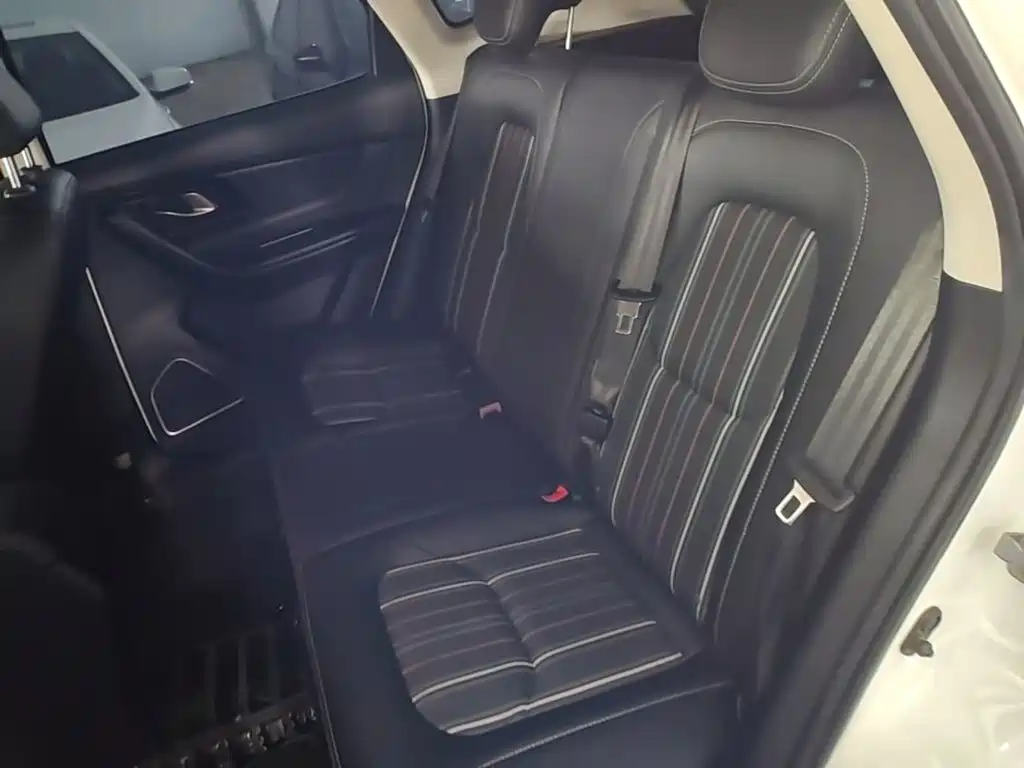 Besturn X40 2018 2017 1.6L Manual Luxury