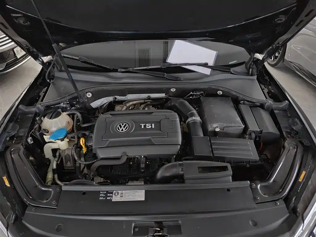 Volkswagen Passat 2017 330TSI DSG Prestige фото 17
