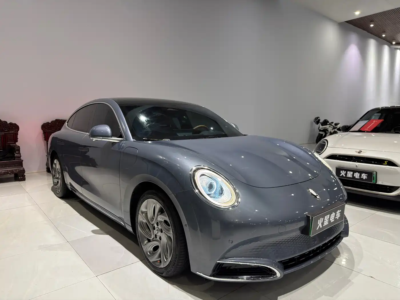 Ora Lightning Cat 2023 2022 555km Premium Edition