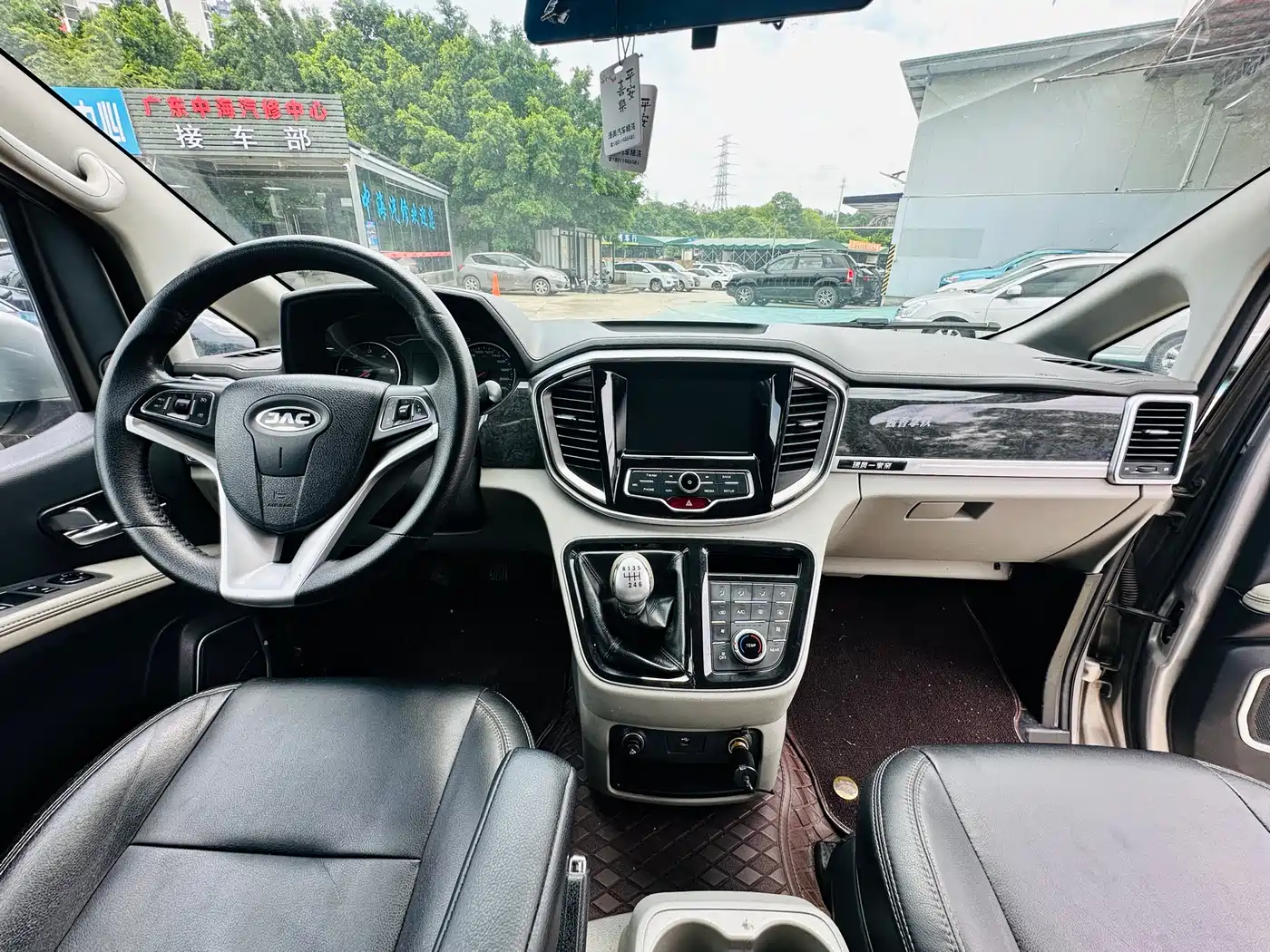 JAC Refine Refine M4 2017 2017 1.9T Diesel Manual Luxury