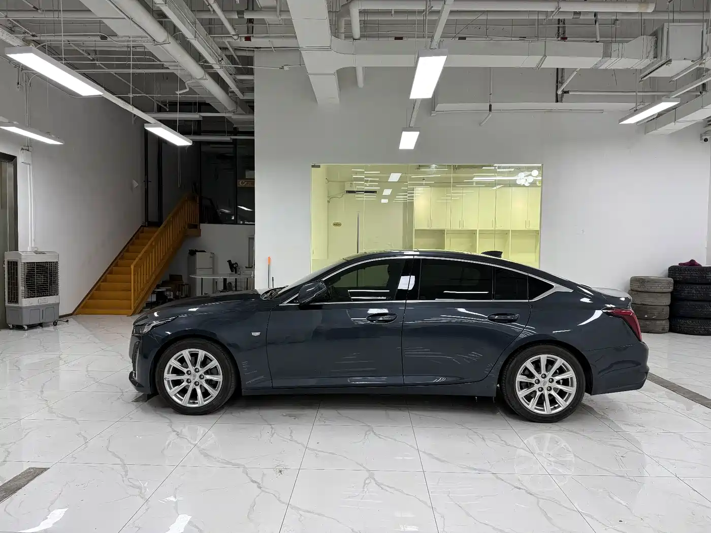 Photo 3 - Cadillac CT5