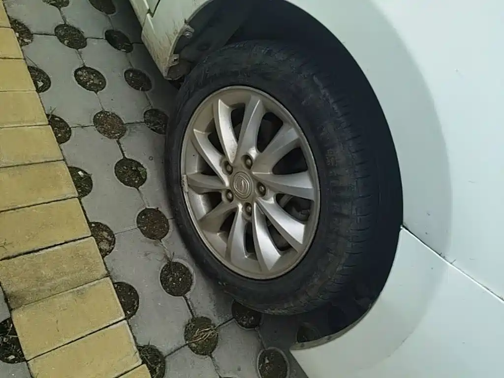 Фото 12 - Changan Yuexiang V7