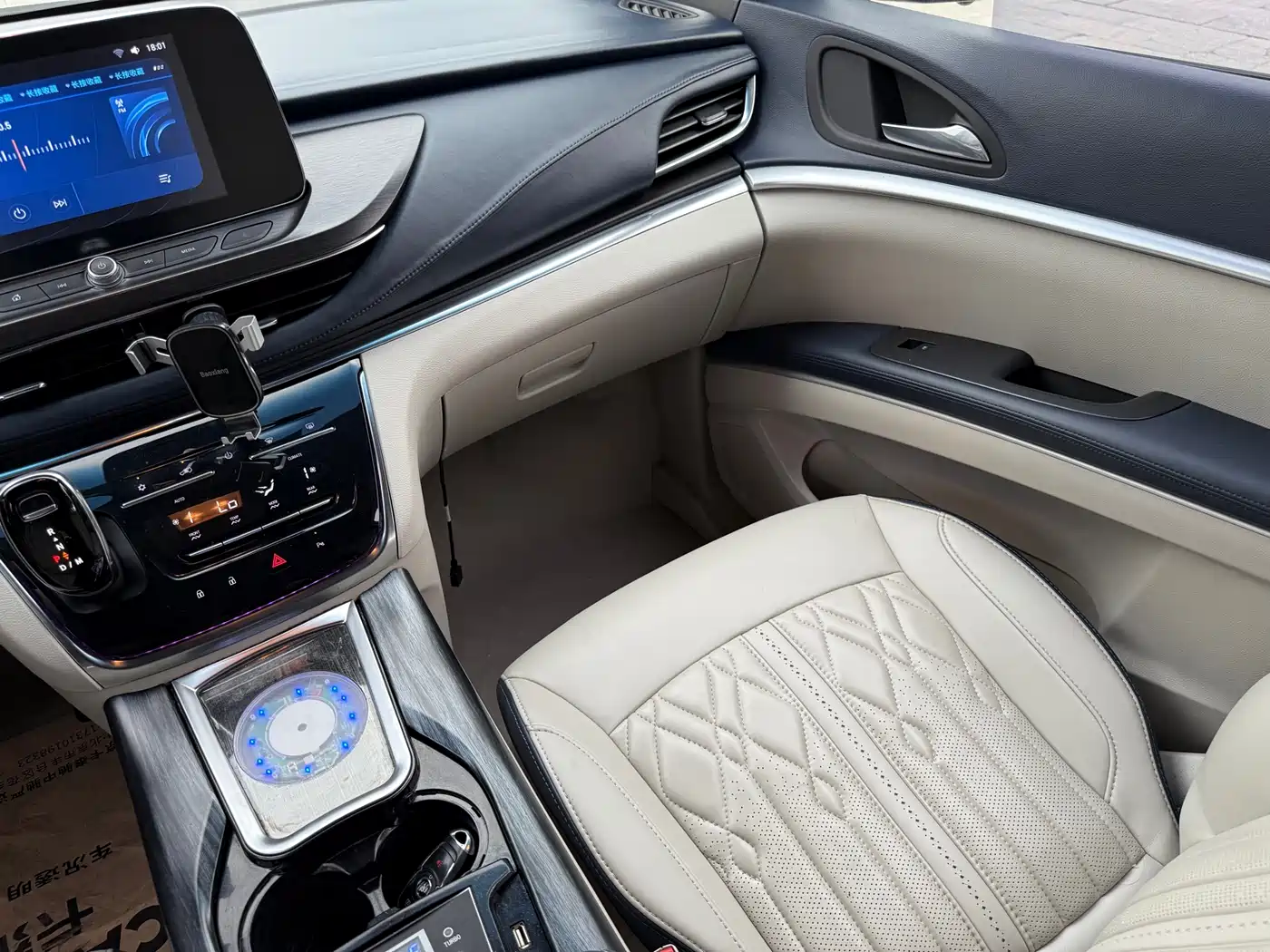 Buick GL8 2021 Land Business Class 652T Luxury фото 16