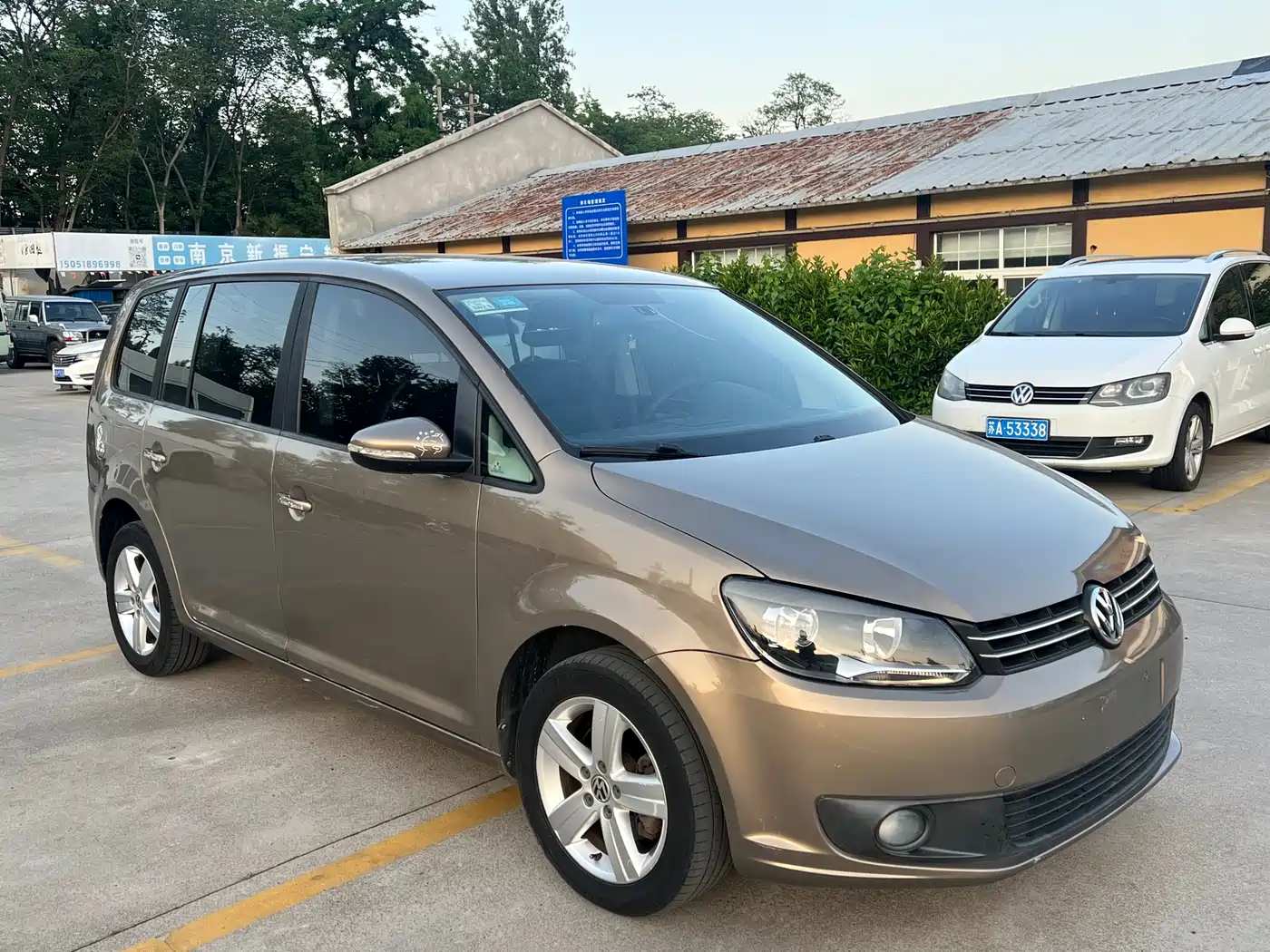 Volkswagen Touran 2015 1.4T Manual Trend Edition 5-seater фото 3