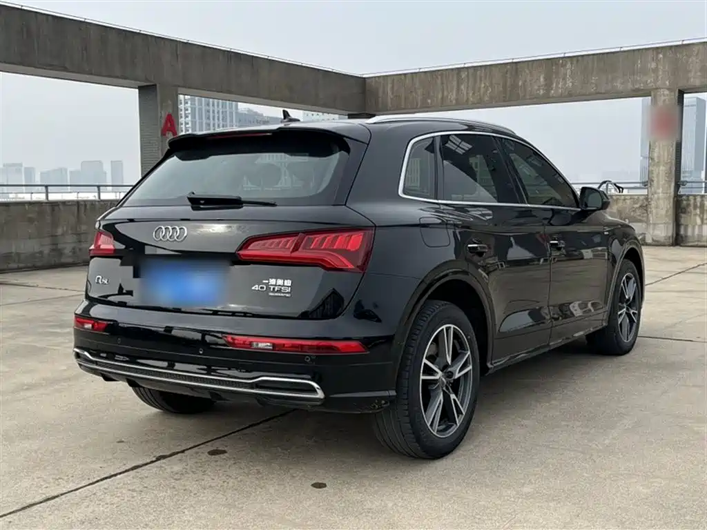 Audi Q5L 2020 Facelift 40 TFSI Honor Fashion фото 10