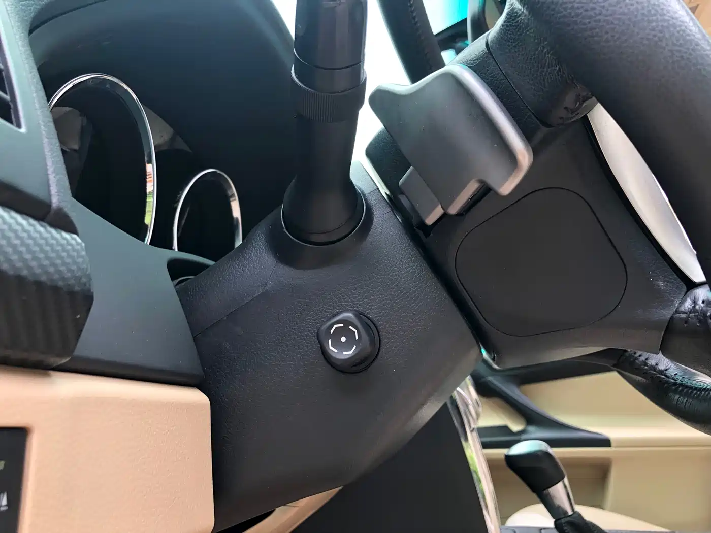 Toyota Reiz 2010 3.0V Style Flagship Navigation Edition фото 15