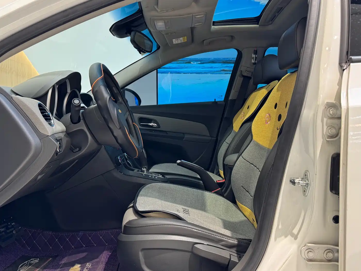 Chevrolet Cruze 2013 Model 1.8L SE AT фото 9