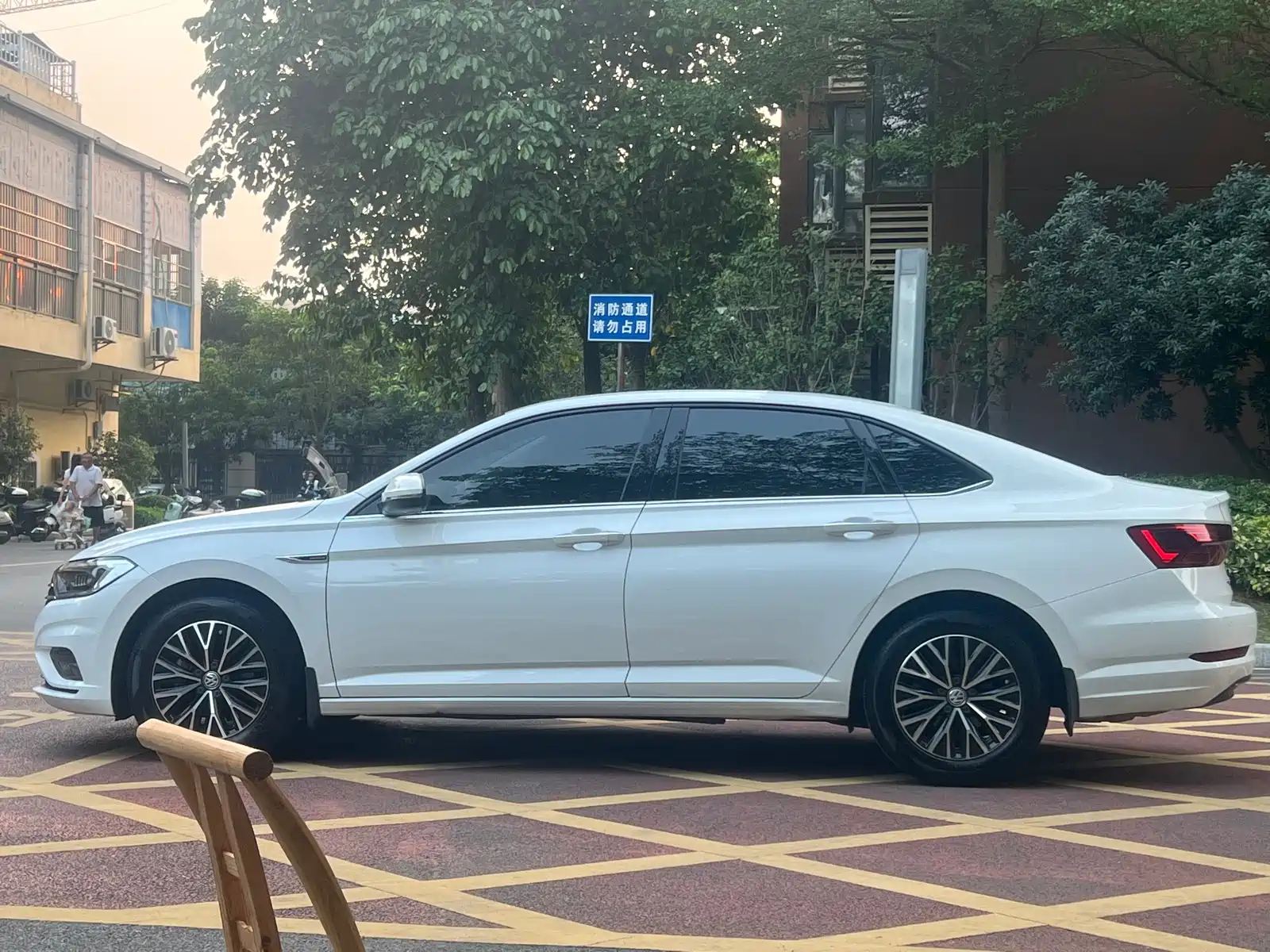 Фото 5 - Volkswagen Sagitar