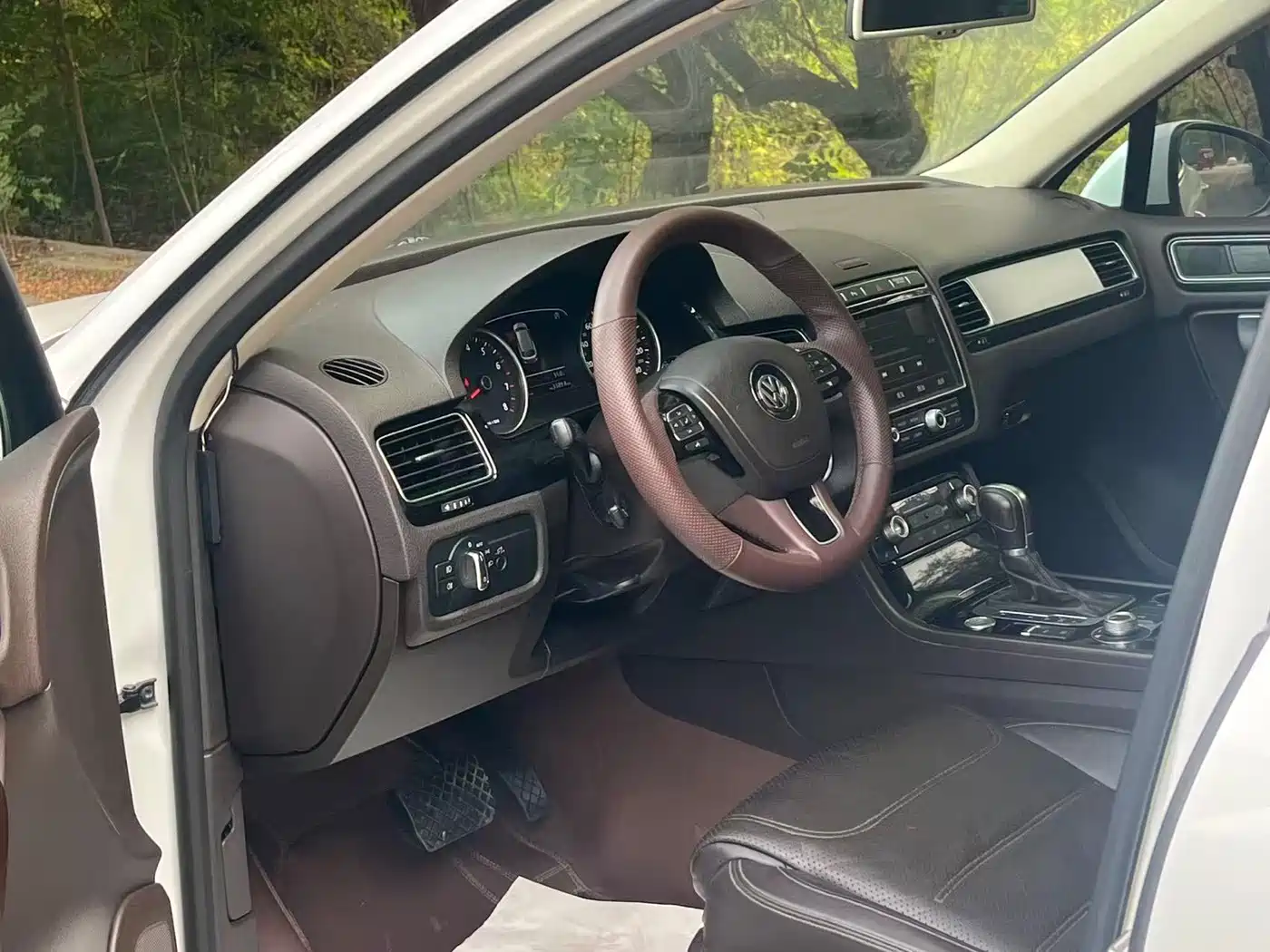 Volkswagen Touareg 2016 2016 3.0TSI Standard