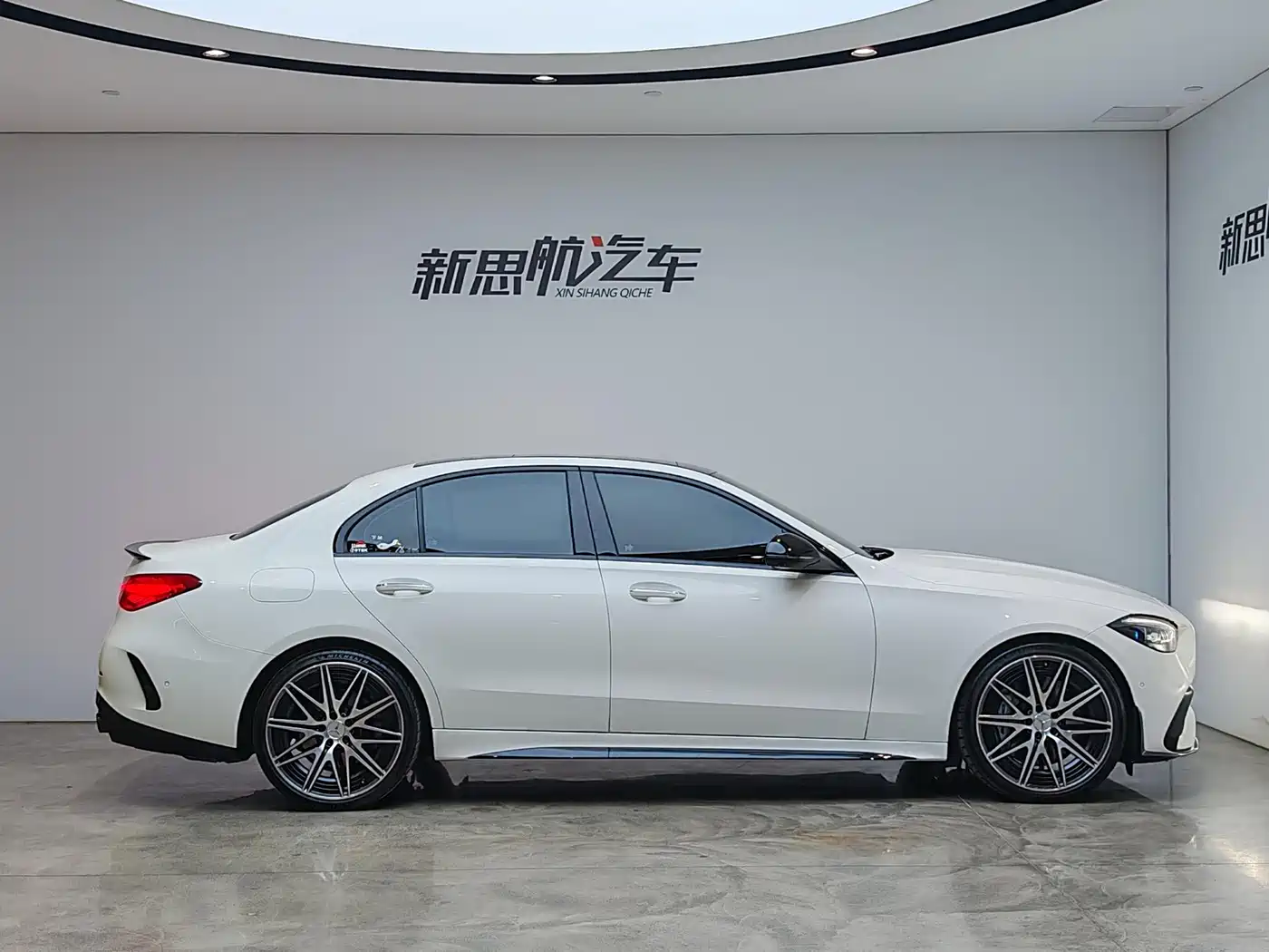 Mercedes-Benz C-Class AMG 2024 AMG C 43 4MATIC фото 7