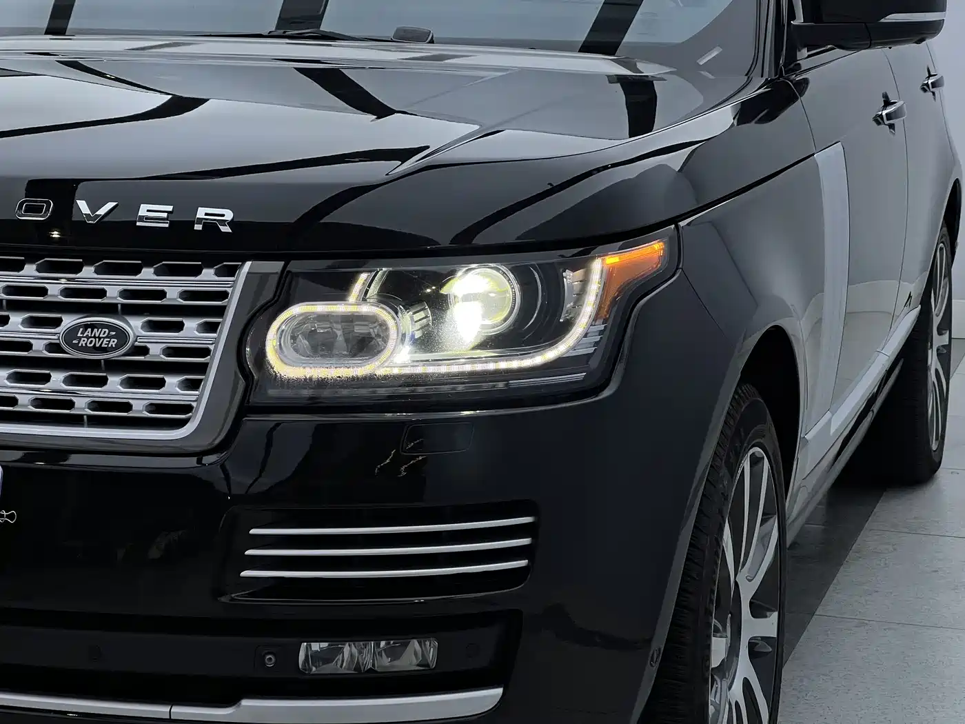Land Rover Range Rover 2013 NA 5.0 V8 Vogue фото 3
