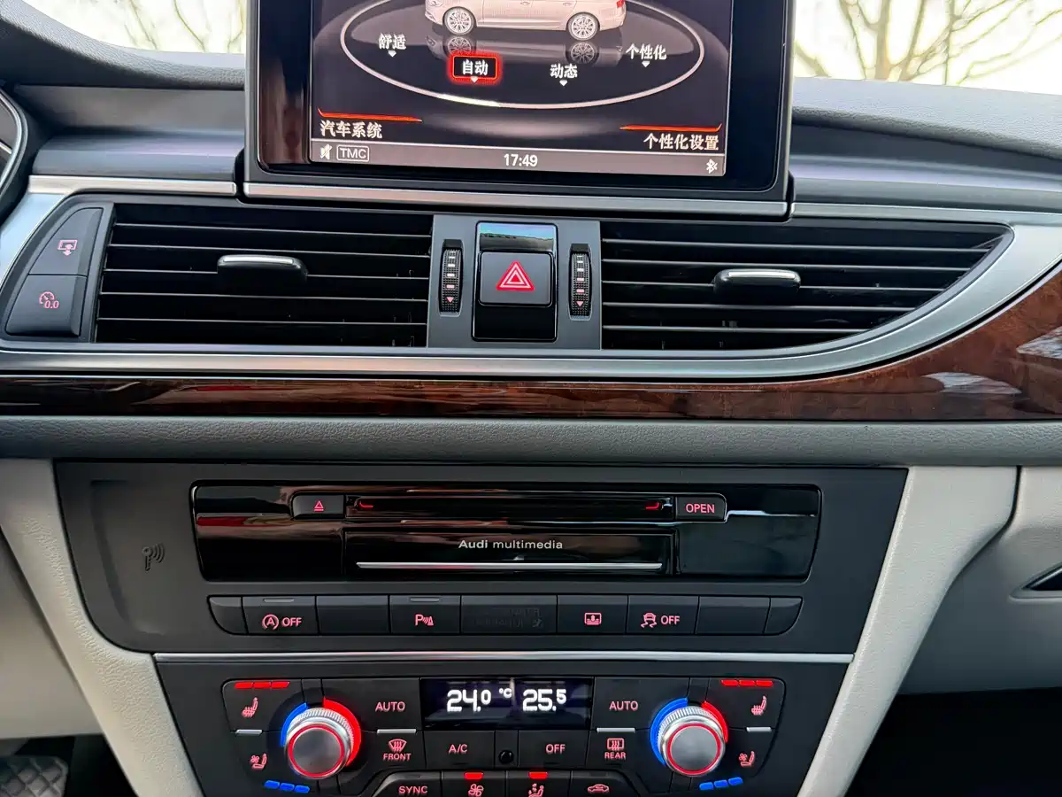 Audi A6L 2014 35 FSI Comfort фото 14
