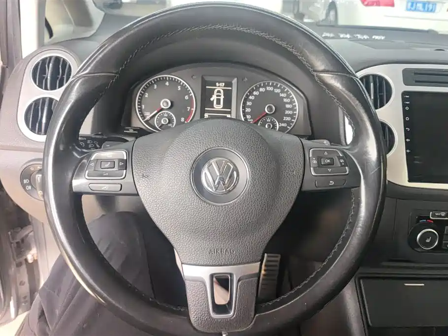 Volkswagen Golf (Import) 2011 1.4TSI Comfort Wagon фото 15