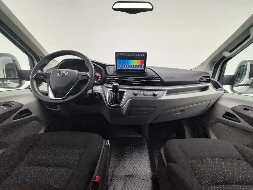 SAIC Maxus Xintu V90 2021 2020 2.0T Manual YunJie Edition FWD Single Rear Tire Long Wheelbase High Roof 7-seater