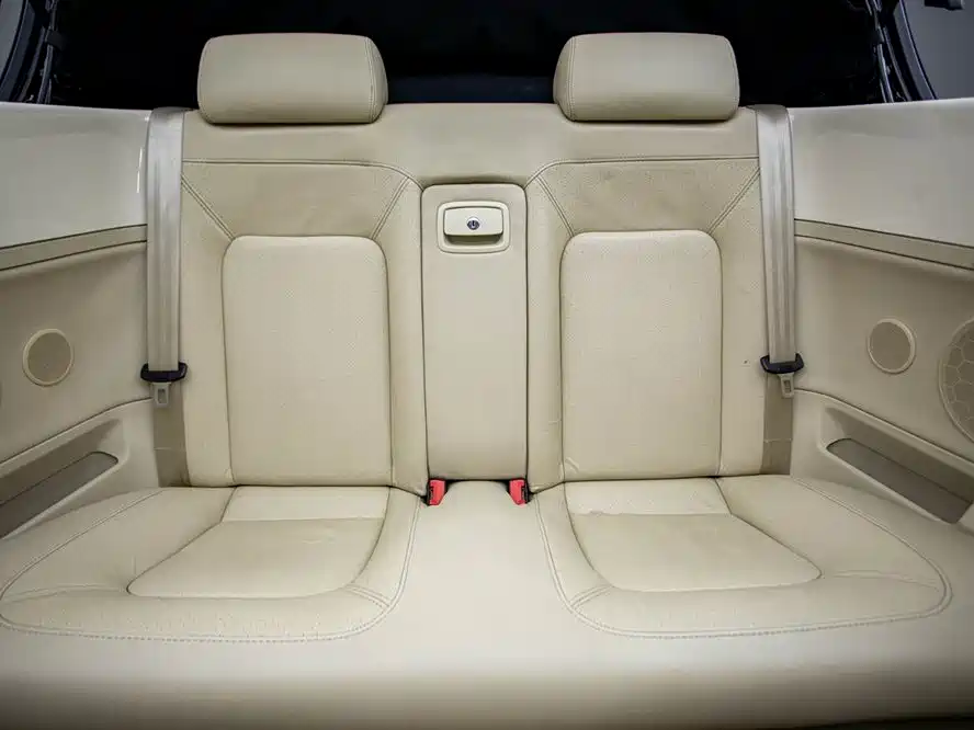 Volkswagen Beetle 2009 2.0 AT Top Convertible фото 14